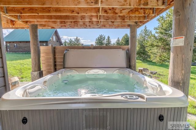 4185 Grandview Road, Island Park, ID 83429