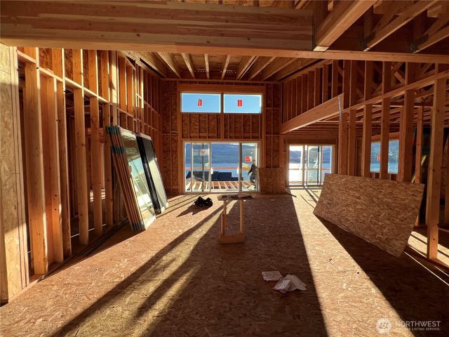 154 Apple Avenue, Chelan, WA 98816