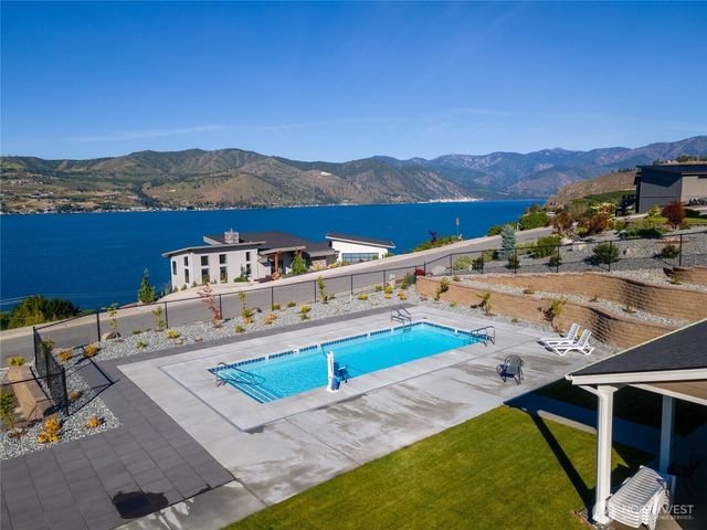 154 Apple Avenue, Chelan, WA 98816