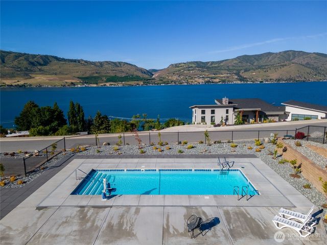 154 Apple Avenue, Chelan, WA 98816
