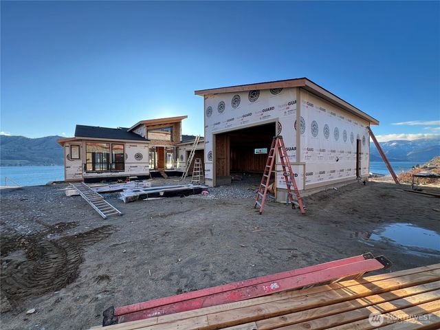 154 Apple Avenue, Chelan, WA 98816