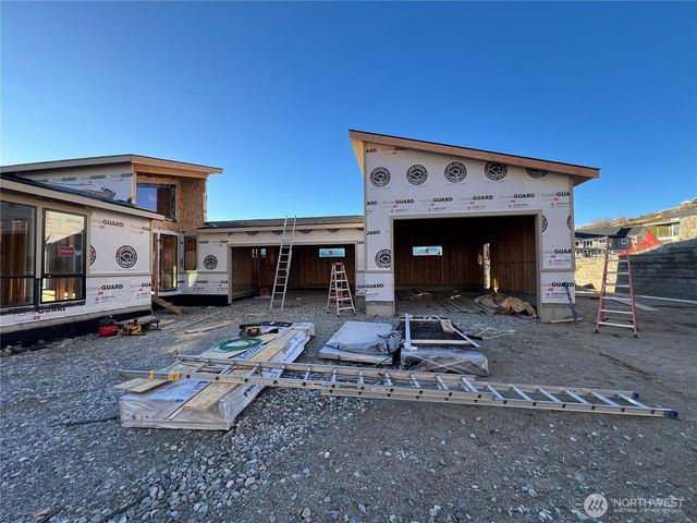 154 Apple Avenue, Chelan, WA 98816