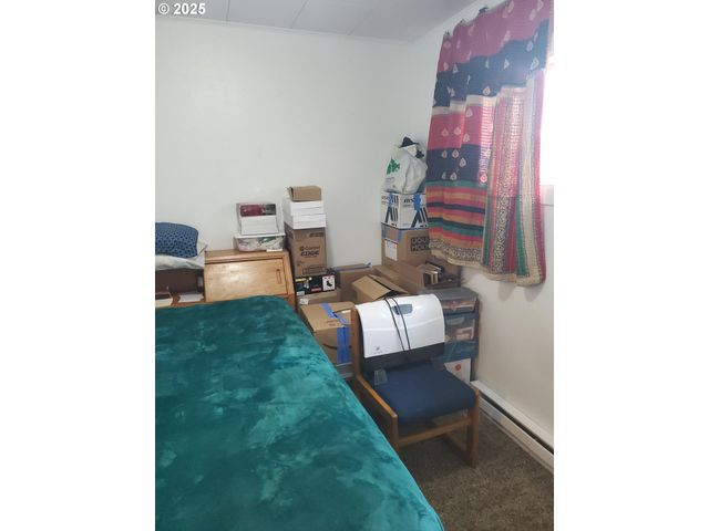 2075 JOHNSON St, North Bend, OR 97459