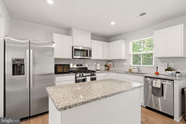 217 CONTE CT, Williamstown, NJ 08094