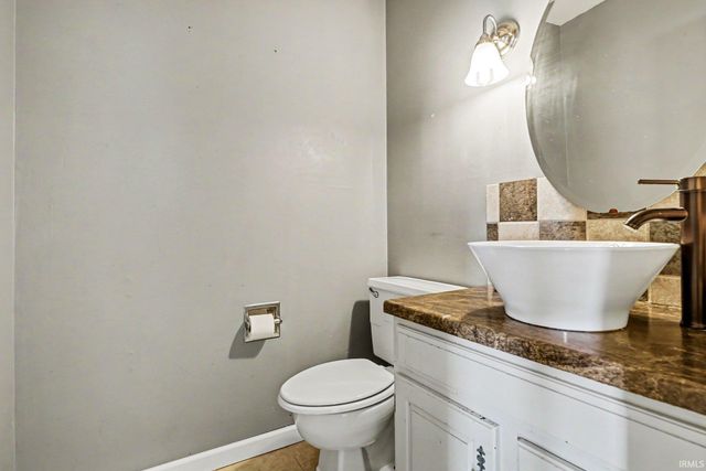 3004 Marshwood Road, Goshen, IN 46528