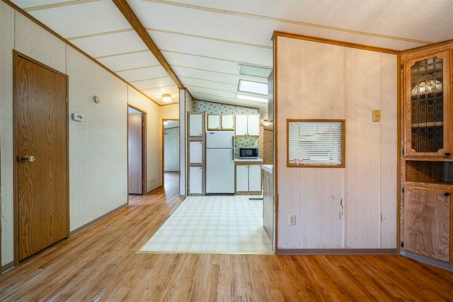 3431 S Pacific Highway SPC 9, Medford, OR 97501