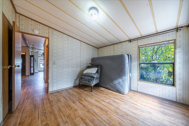 3431 S Pacific Highway SPC 9, Medford, OR 97501