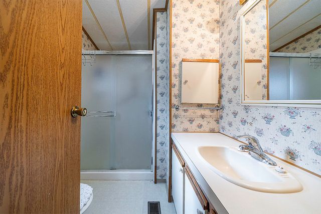 3431 S Pacific Highway SPC 9, Medford, OR 97501