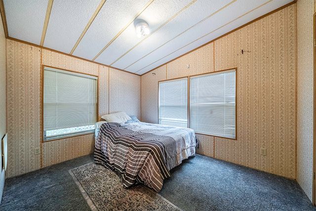 3431 S Pacific Highway SPC 9, Medford, OR 97501