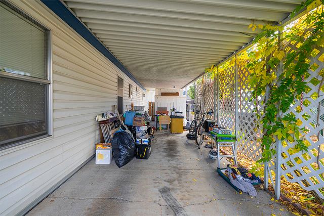 3431 S Pacific Highway SPC 9, Medford, OR 97501