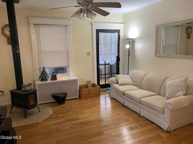 1146 Dean Street, Schenectady, NY 12309