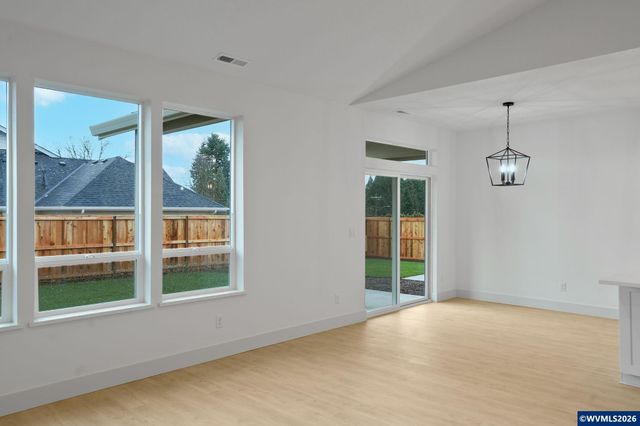 313 NE Clay St, Sublimity, OR 97385