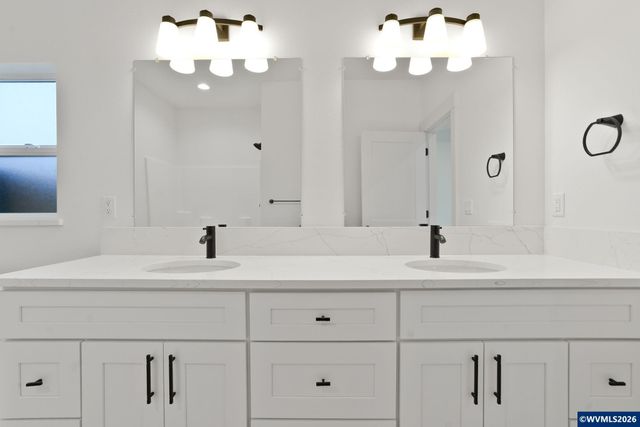 313 NE Clay St, Sublimity, OR 97385