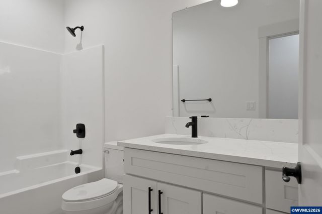 313 NE Clay St, Sublimity, OR 97385