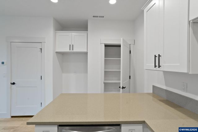 313 NE Clay St, Sublimity, OR 97385