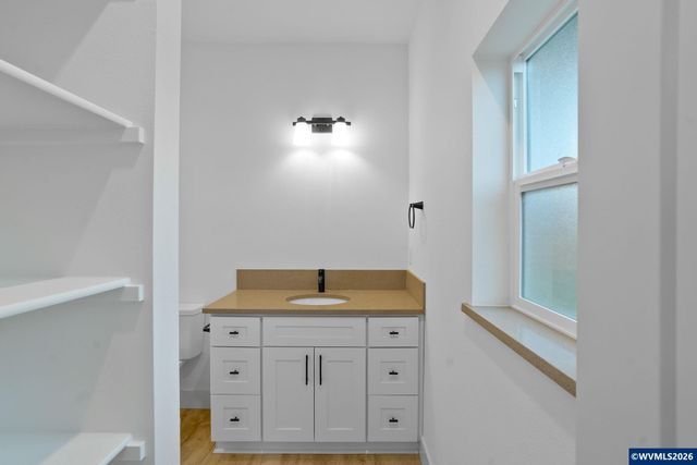 313 NE Clay St, Sublimity, OR 97385