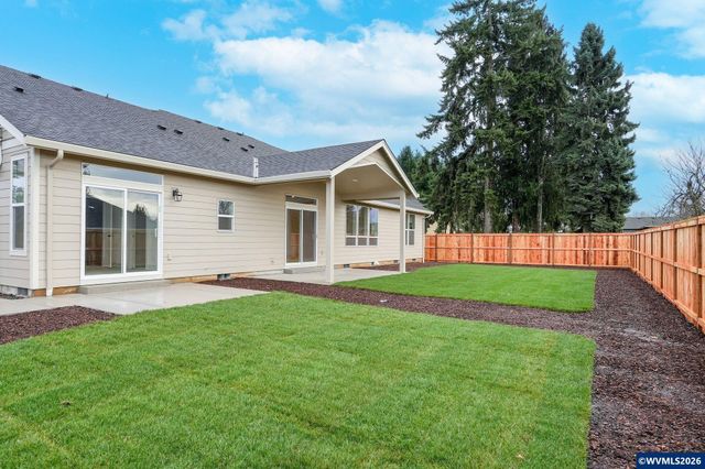 313 NE Clay St, Sublimity, OR 97385