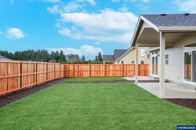 313 NE Clay St, Sublimity, OR 97385