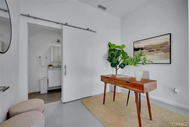 6919 Knowlton Place, Los Angeles, CA 90045