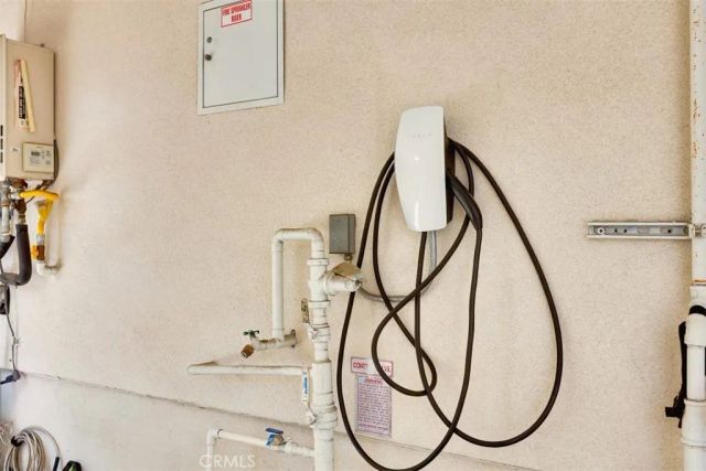 6919 Knowlton Place, Los Angeles, CA 90045