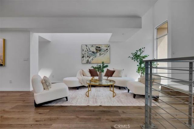 6919 Knowlton Place, Los Angeles, CA 90045