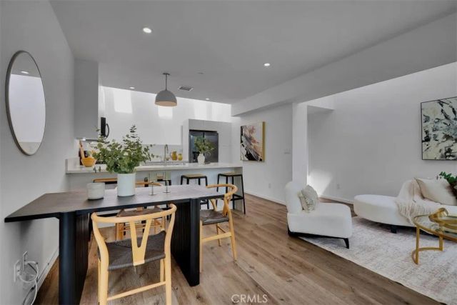 6919 Knowlton Place, Los Angeles, CA 90045