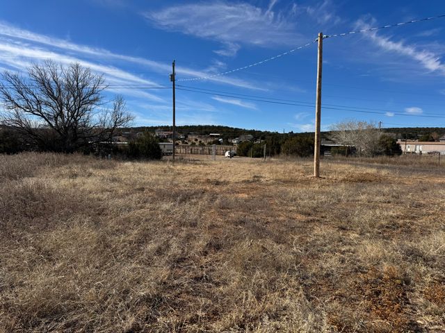 4 B Lois Court, Edgewood, NM 87015