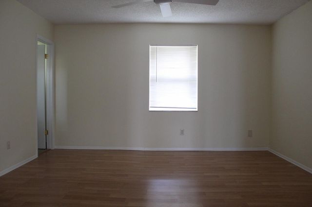 201 NE Midfield Lane, Port St. Lucie, Port St Lucie, FL 34983