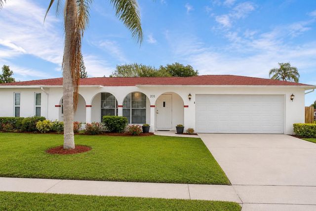 201 NE Midfield Lane, Port St. Lucie, Port St Lucie, FL 34983