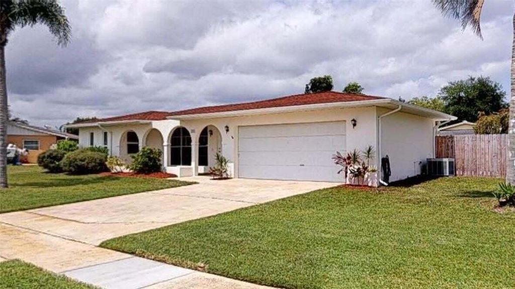 201 NE Midfield Lane, Port St. Lucie, Port St Lucie, FL 34983