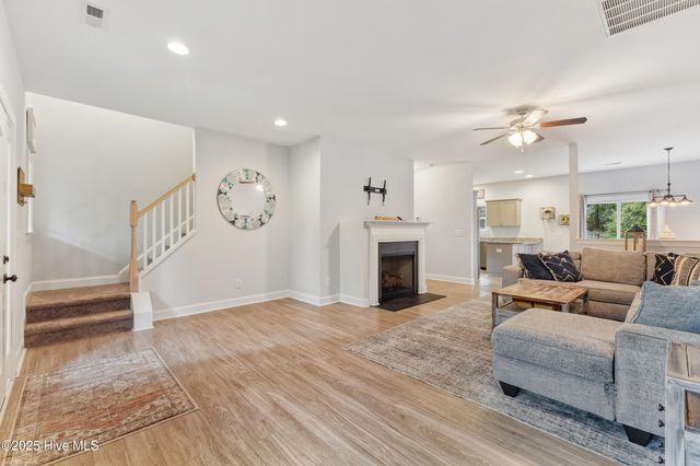 220 Hickory Lane, Hampstead, NC 28443