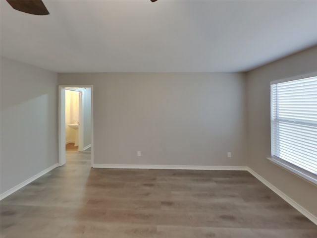 2033 Oak Bend Lane, Garland, TX 75040