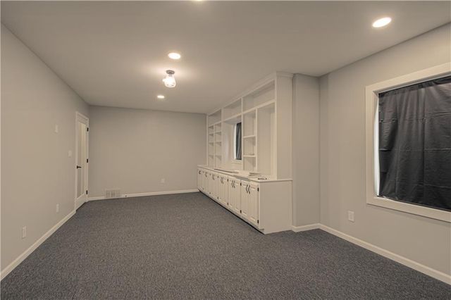 1600 SW Market Street, Lee's Summit, MO 64081