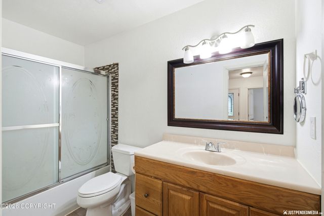 8123 Harvest Circle, Anchorage, AK 99502