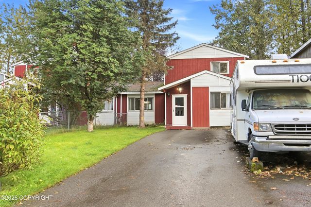 8123 Harvest Circle, Anchorage, AK 99502