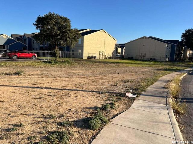 6058 commerce, San Antonio, TX 78237