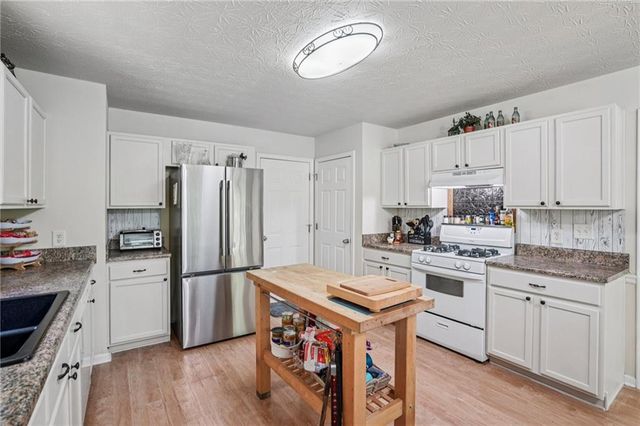 40 Ridge Water Lane, Dawsonville, GA 30534