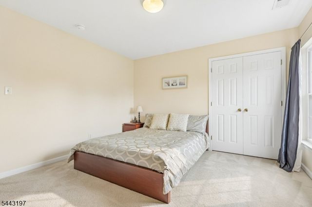 9 Rue Cezanne, Franklin Twp., NJ 08873