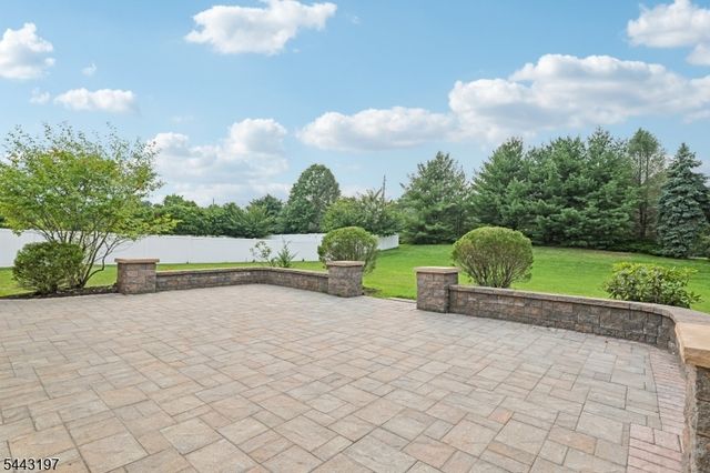9 Rue Cezanne, Franklin Twp., NJ 08873