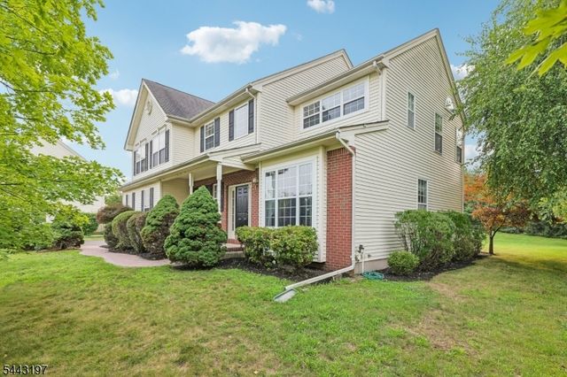 9 Rue Cezanne, Franklin Twp., NJ 08873