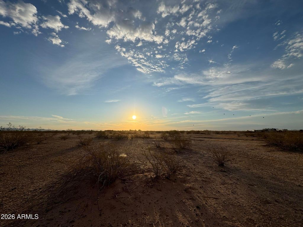 Image 4 of property listing at 24928 N 243RD Avenue -, Wittmann, AZ 85361