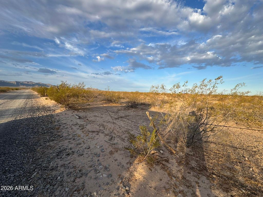 Image 6 of property listing at 24928 N 243RD Avenue -, Wittmann, AZ 85361