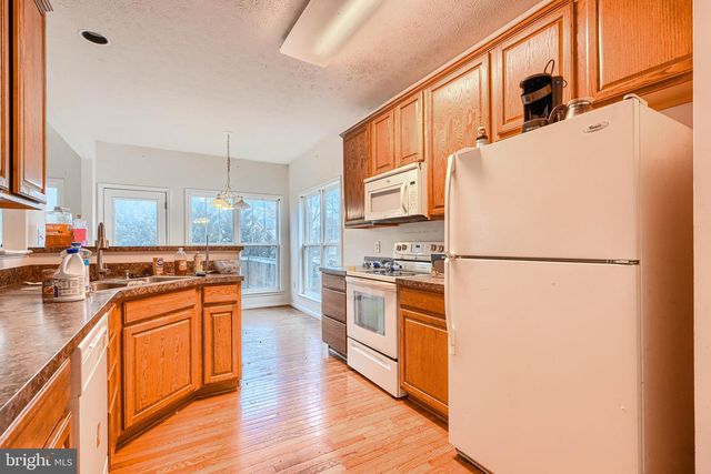 203 FOREST AVE, Colonial Beach, VA 22443