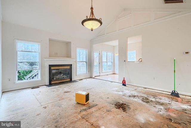 203 FOREST AVE, Colonial Beach, VA 22443