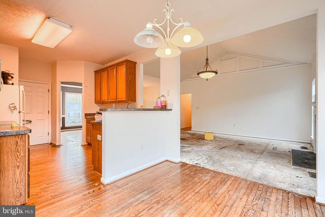 203 FOREST AVE, Colonial Beach, VA 22443