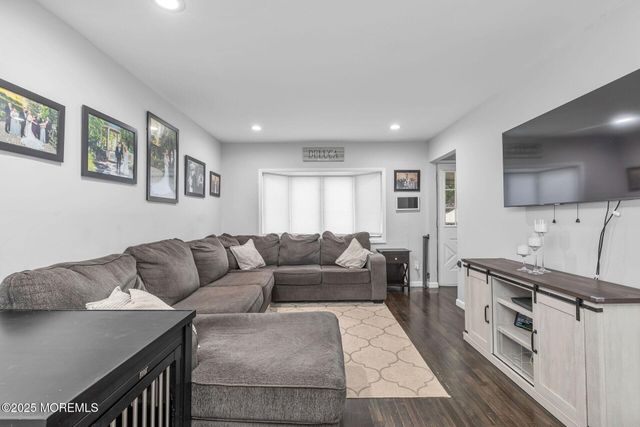 11 Cornell Drive, Hazlet, NJ 07730