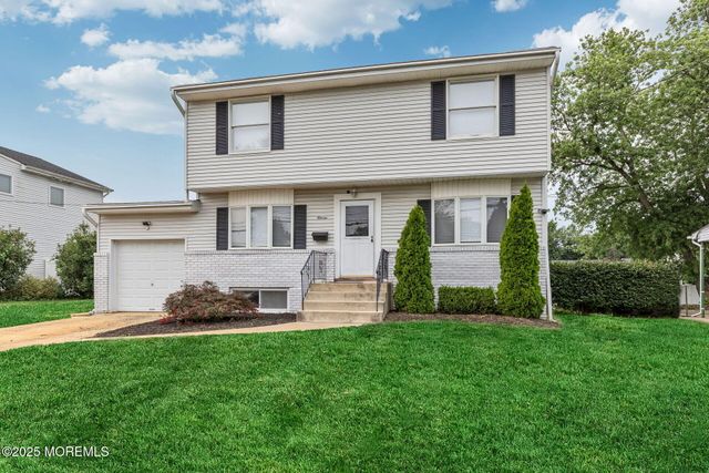 11 Cornell Drive, Hazlet, NJ 07730