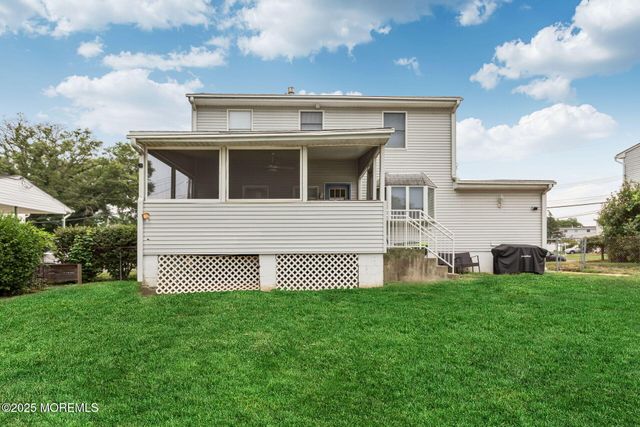 11 Cornell Drive, Hazlet, NJ 07730