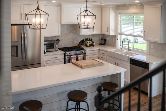 4768 Skyhawk Canyon Street, Las Vegas, NV 89147