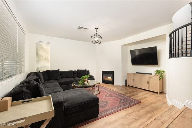 4768 Skyhawk Canyon Street, Las Vegas, NV 89147